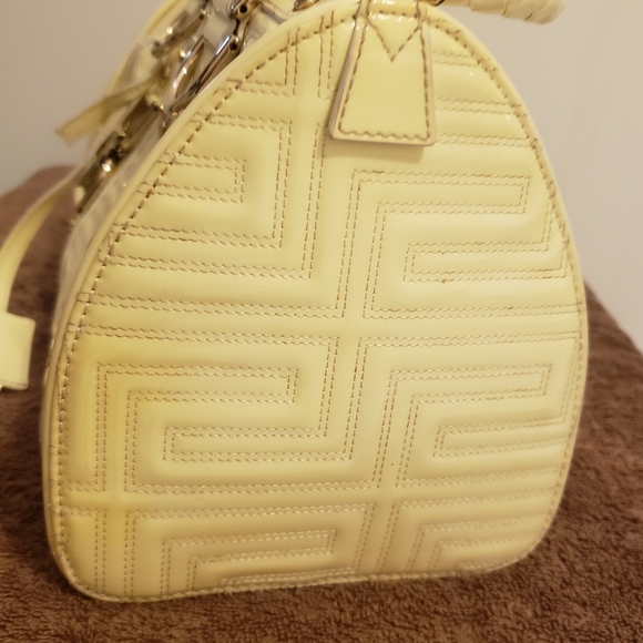 Handbag - Picture 3 of 11